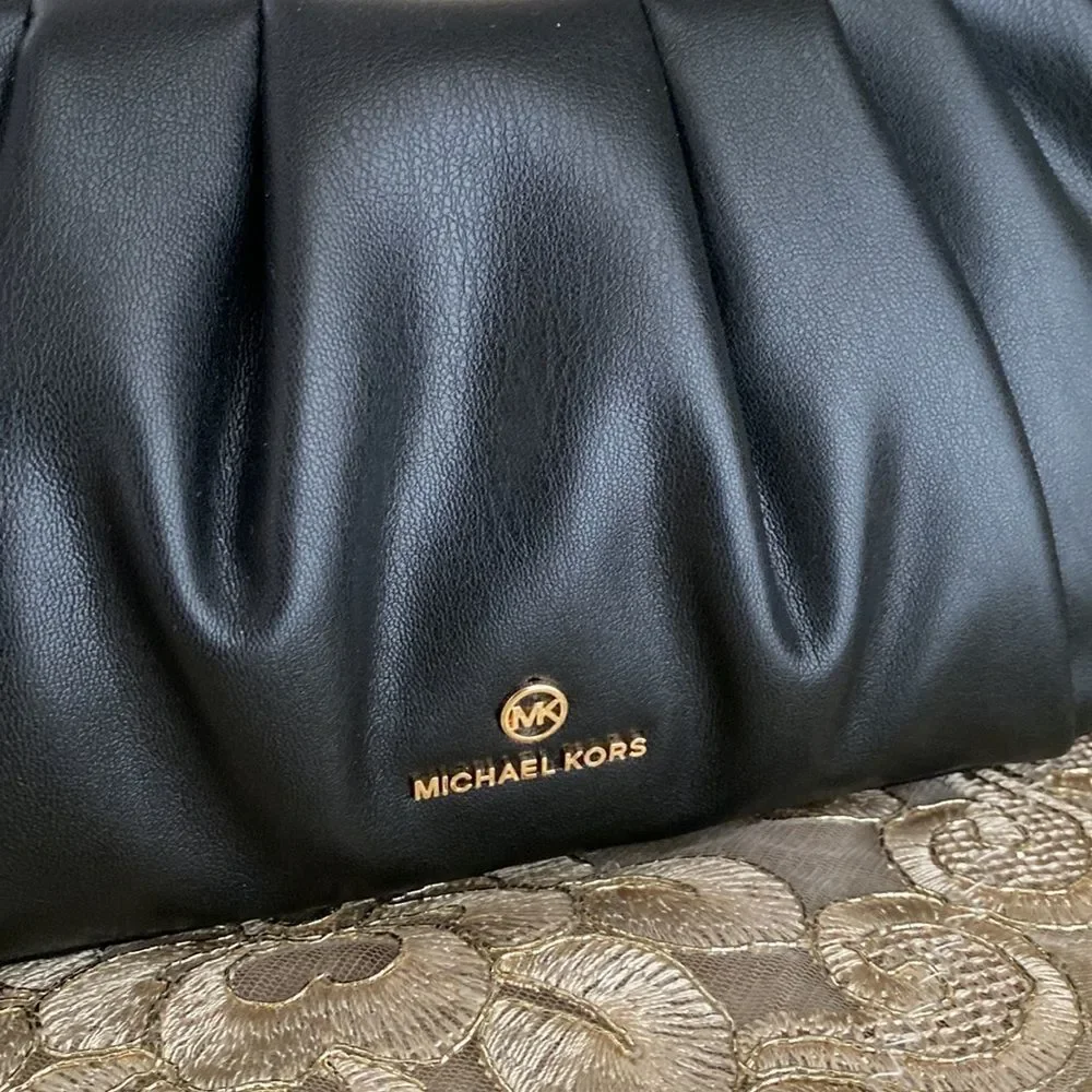 Michael Kors 🖤 crossbody - Picture 5 of 12